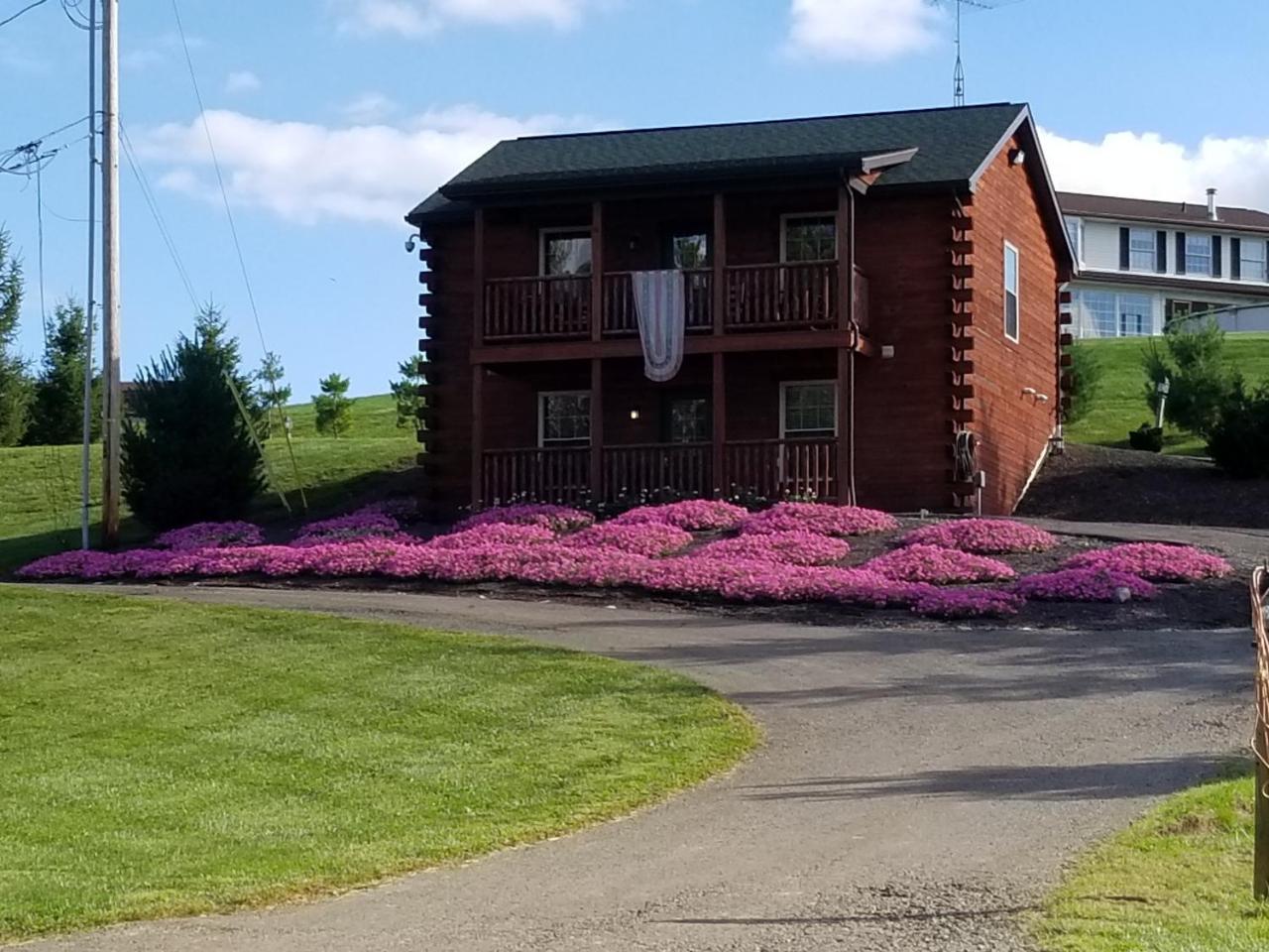 Amish Blessings Cabins มิลเลอร์สเบิร์ก ภายนอก รูปภาพ