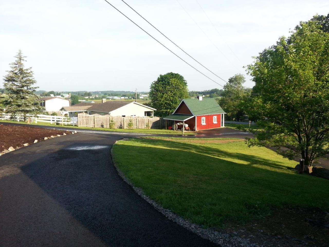 Amish Blessings Cabins มิลเลอร์สเบิร์ก ภายนอก รูปภาพ