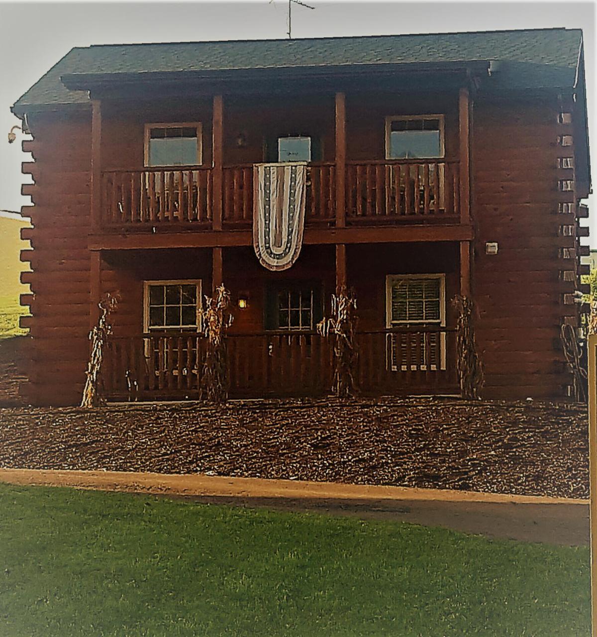 Amish Blessings Cabins มิลเลอร์สเบิร์ก ภายนอก รูปภาพ