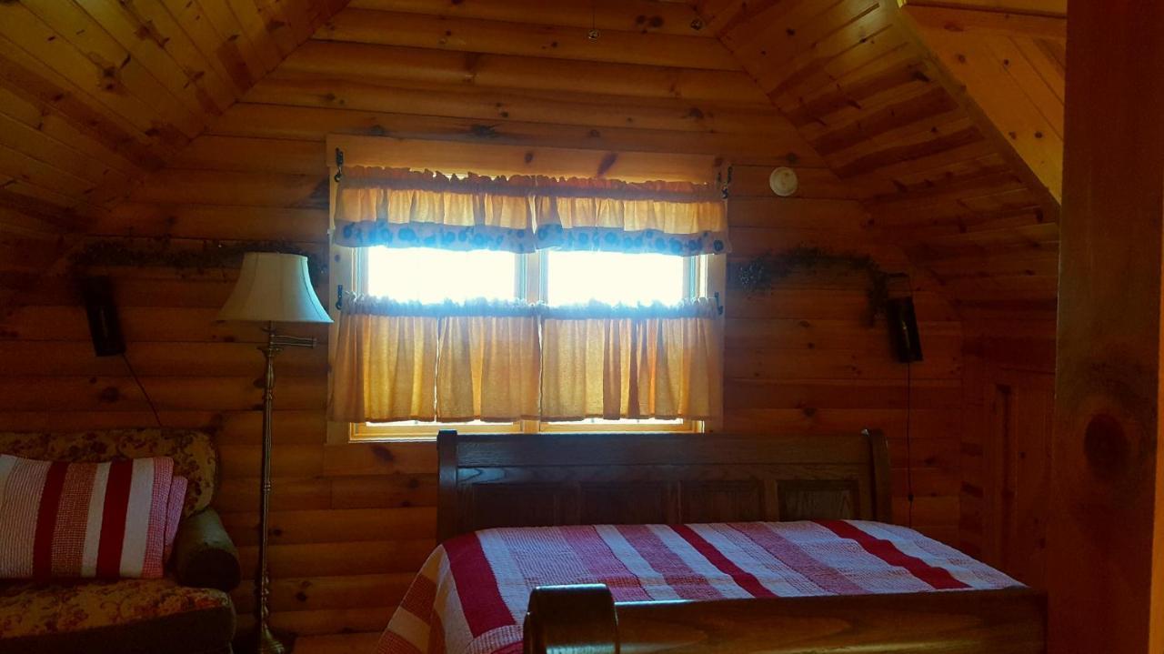 Amish Blessings Cabins มิลเลอร์สเบิร์ก ภายนอก รูปภาพ