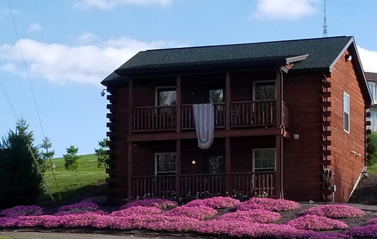 Amish Blessings Cabins มิลเลอร์สเบิร์ก ภายนอก รูปภาพ